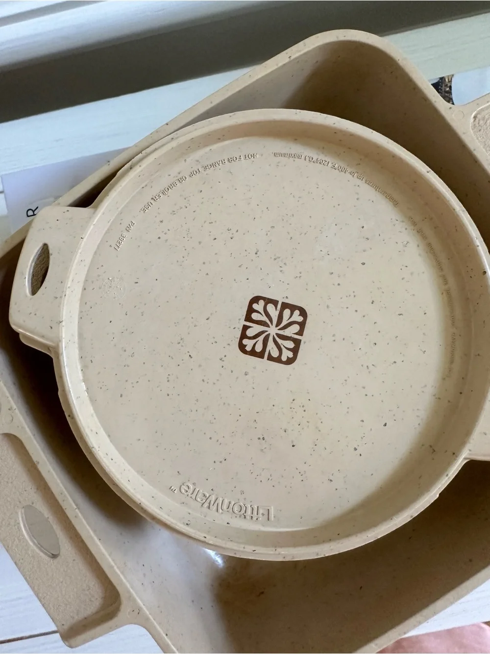 Vintage LittonWare microwave-safe square & round casserole dishes